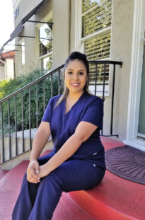 Briana, Registered Dental Assistant, Hablo Español